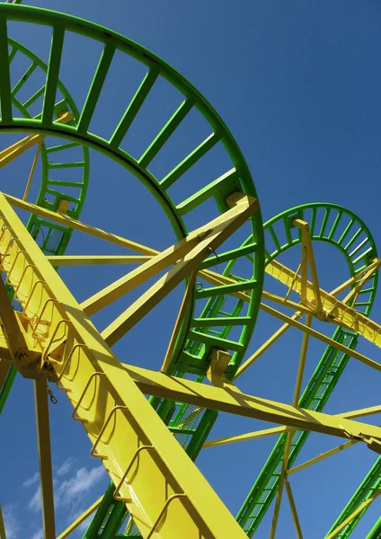 Roller coaster dans un parc des expositions — Photo