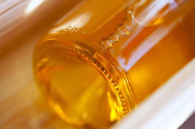 Makro Bordeaux bir şişe beyaz şarap