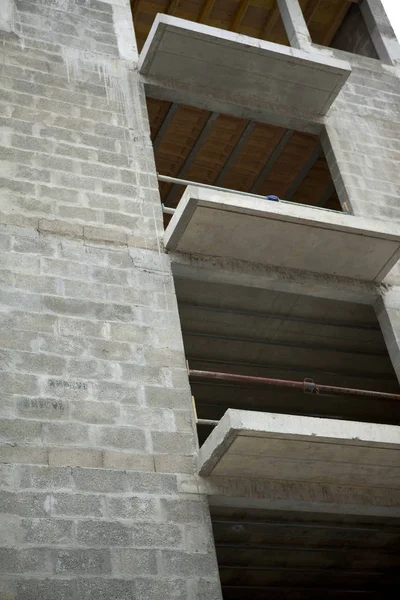 Bir blockwork bir inşaat alanında bina cephe