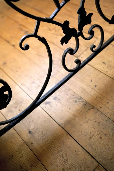Detgail Wrought Iron Handrail Wooden Floor — Stock Photo, Image