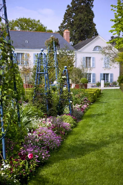 Bel Giardino Classico Una Residenza Francese — Foto Stock