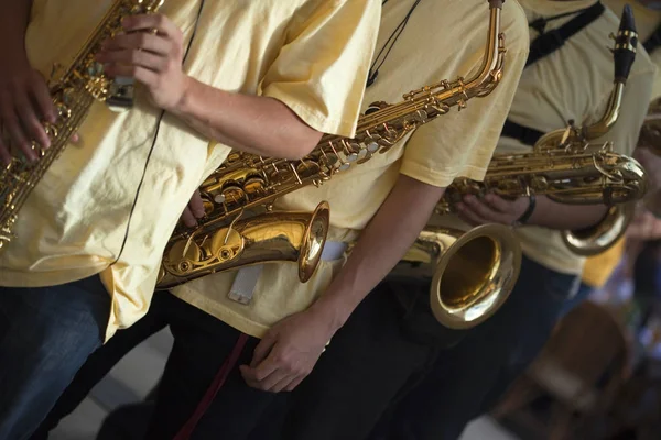 Banda de saxofonistas — Foto de Stock