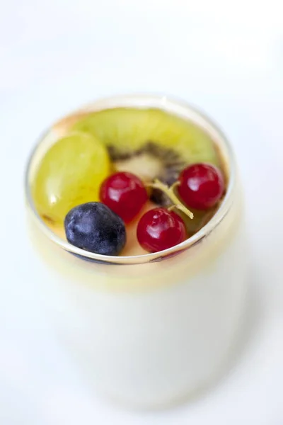 Yogourt et fruits — Photo
