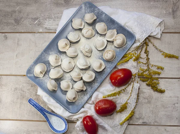 un ile bir tabakta köfte