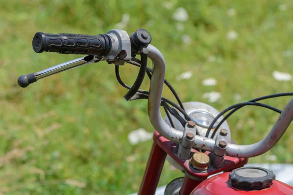 Close-up with bicycle handle. Detail of vintage bicycle handleba — Stock Photo, Image