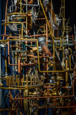 Metal çubuklar, cogwheels ve gears ile spot. Mekanizması