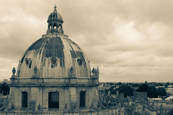 Úžasné fotografie s fotoaparátem Radcliffe, Oxford University. Přehled — Stock fotografie