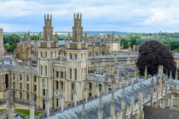 All Souls College, Oxford University, Oxford, Velká Británie. Horizontální vie — Stock fotografie