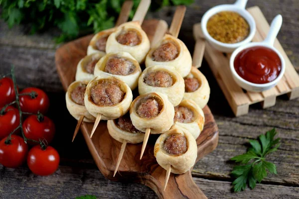 Meatballs Baked Puff Pastry — Stock Photo, Image