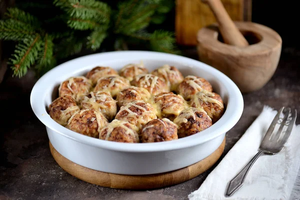 Bolas Carne Com Arroz Cebolas Assadas Com Queijo Delicioso Saudável — Fotografia de Stock