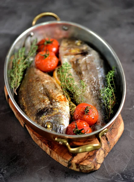 Two Freshly Baked Dorado Fish Thyme Cherry Tomatoes Red Onion — Stock Photo, Image