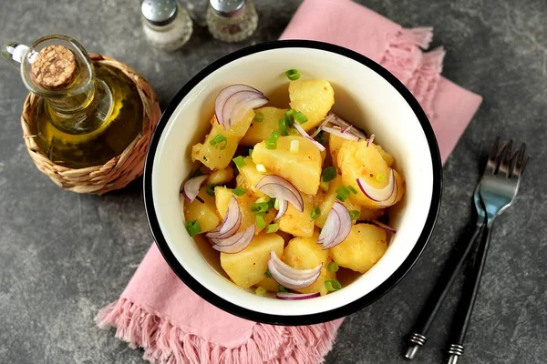 Traditional German Potato Salad Red Green Onions Olive Oil — Stock Photo, Image