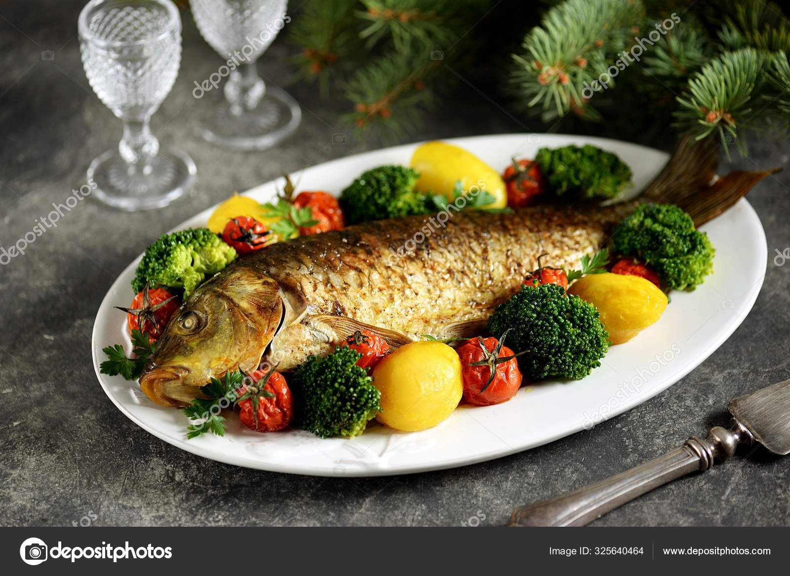 Форель Речная запеченная с брокколи и черри