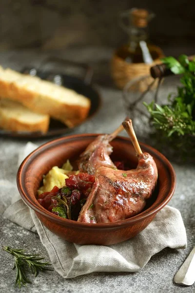 Rabbit Stewed Wine Vegetables Rosemary Cherry — Stock Photo, Image