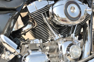 Parlak bir motosiklet motoru closeup