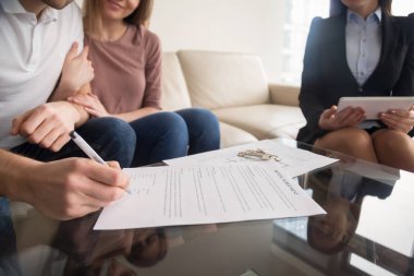 Kira sözleşmesi, gayrimenkul yaş ile toplantı çift imzalanması