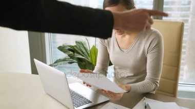 Kadın işçilerin kovulmak, görevden alınması, kaybeden iş ilanı alma