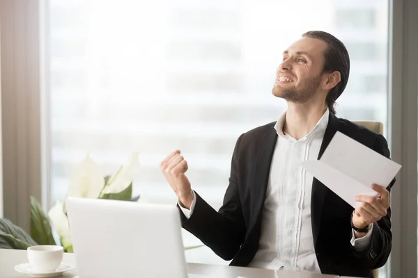 Entrepreneur excited with achievements in work — Stock Photo, Image