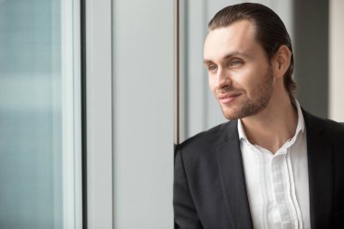 Başarılı bir iş adamı büyük kariyer hayal