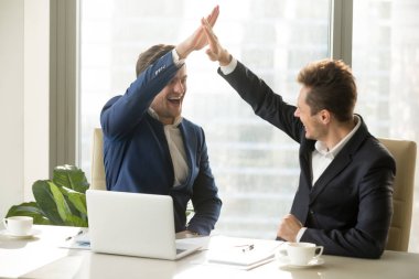 Çalışmalarında başarılar kutluyor mutlu İşverenler