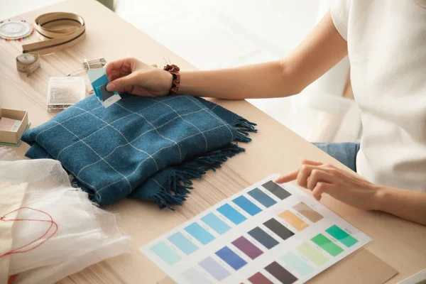 Female Fashion Designer Holding Color Samples Choosing Fabric Textile Blue — Stock Photo, Image
