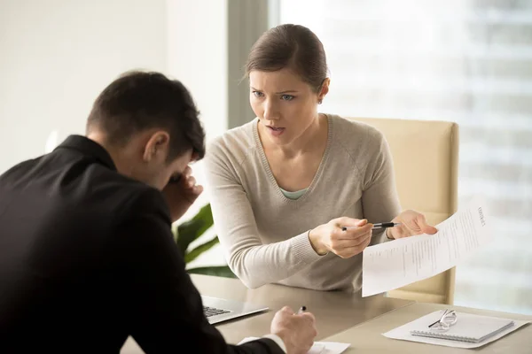 Business lady insists on changing of contact text — Stock Photo, Image