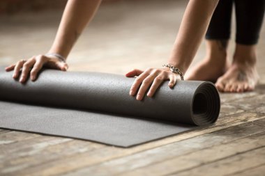 Fitness uygulama zamanı. Sağlıklı yaşam konsepti