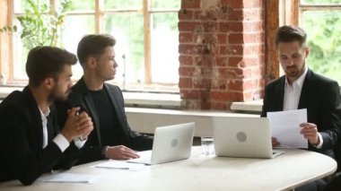 Office toplantıda tedarikçiler ile müzakere sözleşme dikkate alınarak istemci