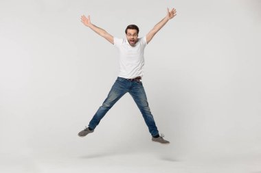 Mutlu milenyum çocuğu stüdyo seçmelerinde iyi eğlenceler.