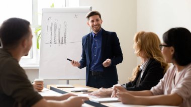 Masada oturan çeşitli personel semineri.