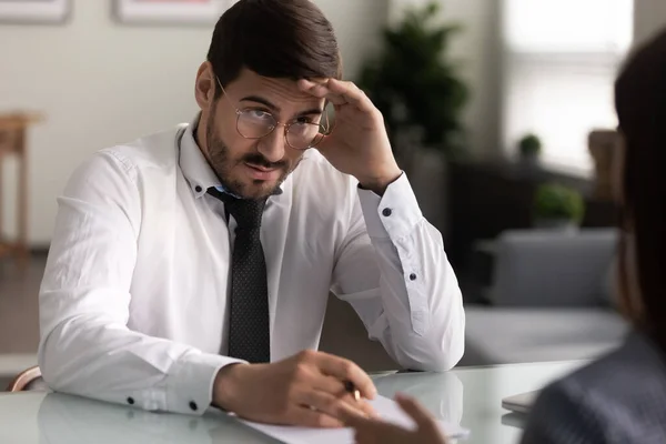 Employer looking at applicant with disbelief failed job interview concept — Stock Photo, Image