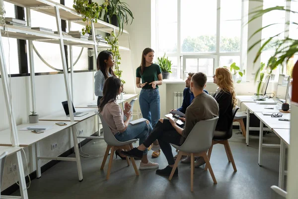 Confident businesswoman talk lead team meeting in office — Stock Photo, Image