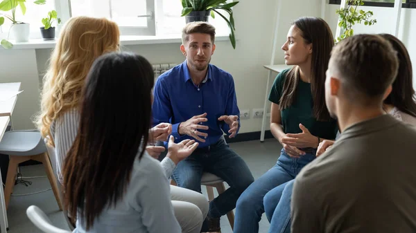 Confident male coach leader talking holding briefing for team employees. — Stock Photo, Image