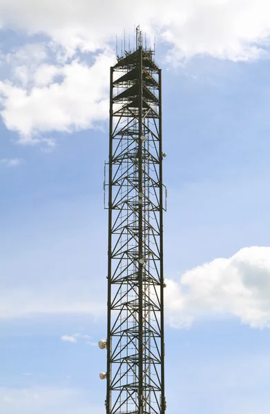 Telekommunikation mast TV-antenner — Stockfoto