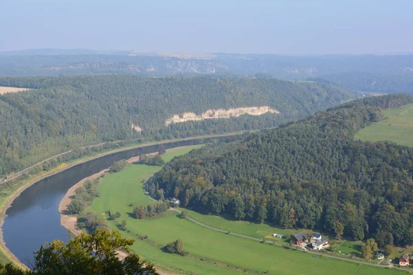 Vista sui campi dalla fortezza di Festung Konigstein — Foto Stock