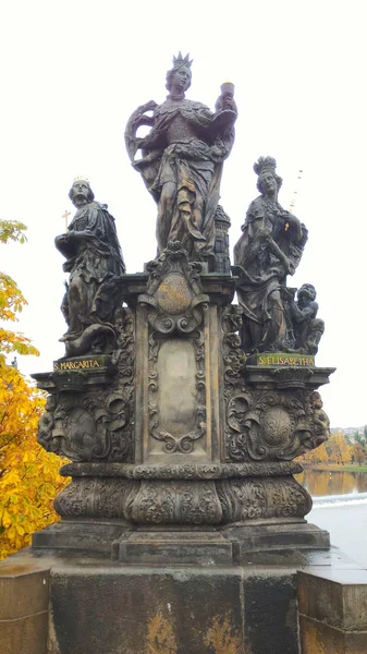 Standbeeld decoratie van Charles Bridge — Stockfoto