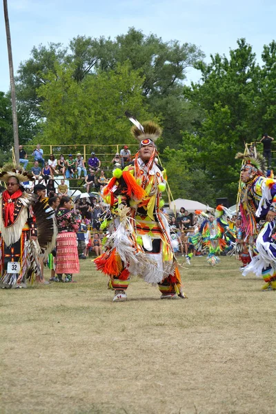 Έξι Εθνών του μεγάλου ποταμού Paw Wow χορού — Φωτογραφία Αρχείου