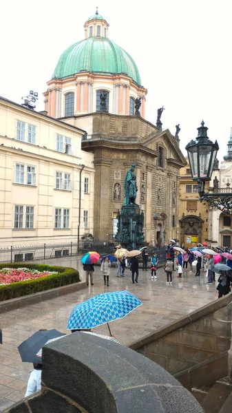 Estátua de Carlos IV perto da Ponte Carlos — Fotografia de Stock