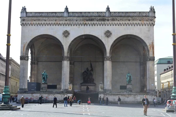 Münchner Residenz und Straßen — Stockfoto