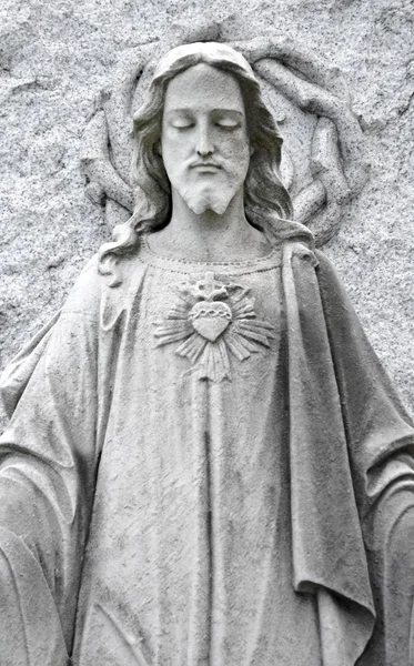 Övre halva Marmorstaty av Jesu Heliga hjärta. — Stockfoto
