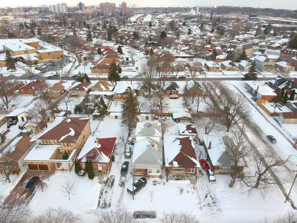 Şehrin Havadan Görünüşü Yüzlerce Kenar Mahallelere Tepeden Bakıyor Kanada Karla — Stok fotoğraf