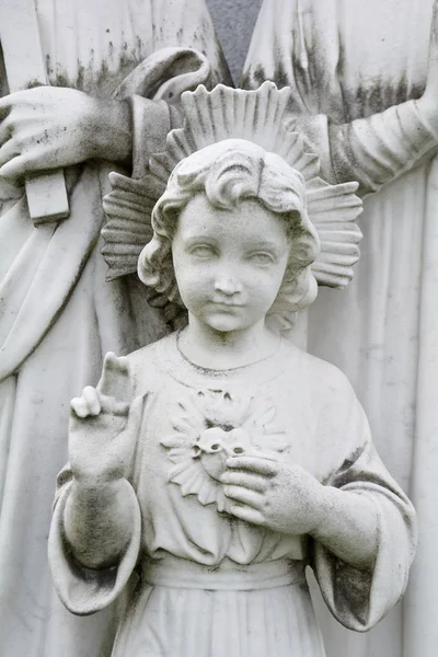 Detalle del joven Jesús y del sagrado corazón con la madre María y el fath — Foto de Stock