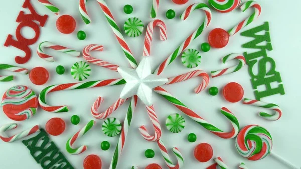 Рождественский день традиционные зимние праздники конфеты трость украшения с — стоковое фото