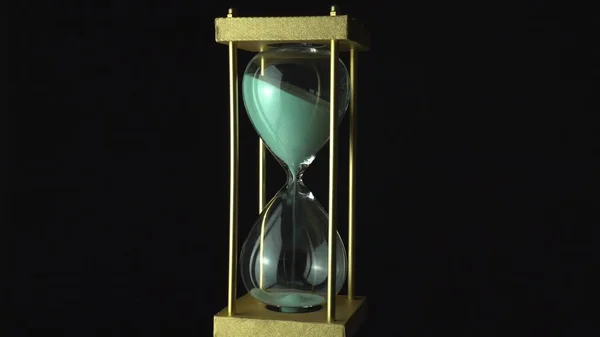 Fortfarande timme glas klocka tid koncept. Gammal vintage guld metallram — Stockfoto