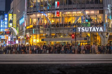 Tokyo, Shibuya çapraz bulunan Meşhur Mekanlar