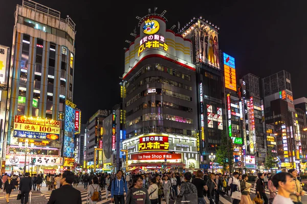 Tokyo, Shinjuku bulunan Meşhur Mekanlar — Stok fotoğraf