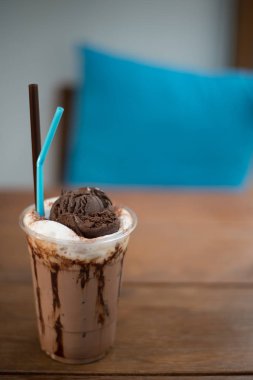 çok lezzetli buz çikolata meşrubatının tarifi