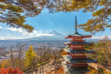 Chureito Pagoda Fuji San arka plan ile