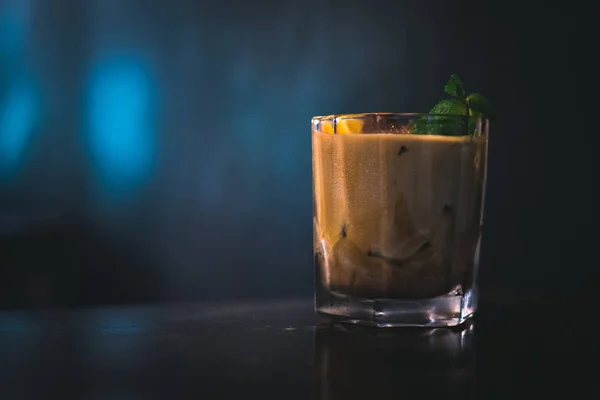 Glas koffie citrus cocktail — Stockfoto