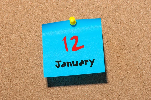 12. ledna. Den 12 měsíců, kalendář na vývěsce v korku. Zimní čas. Prázdné místo pro text — Stock fotografie